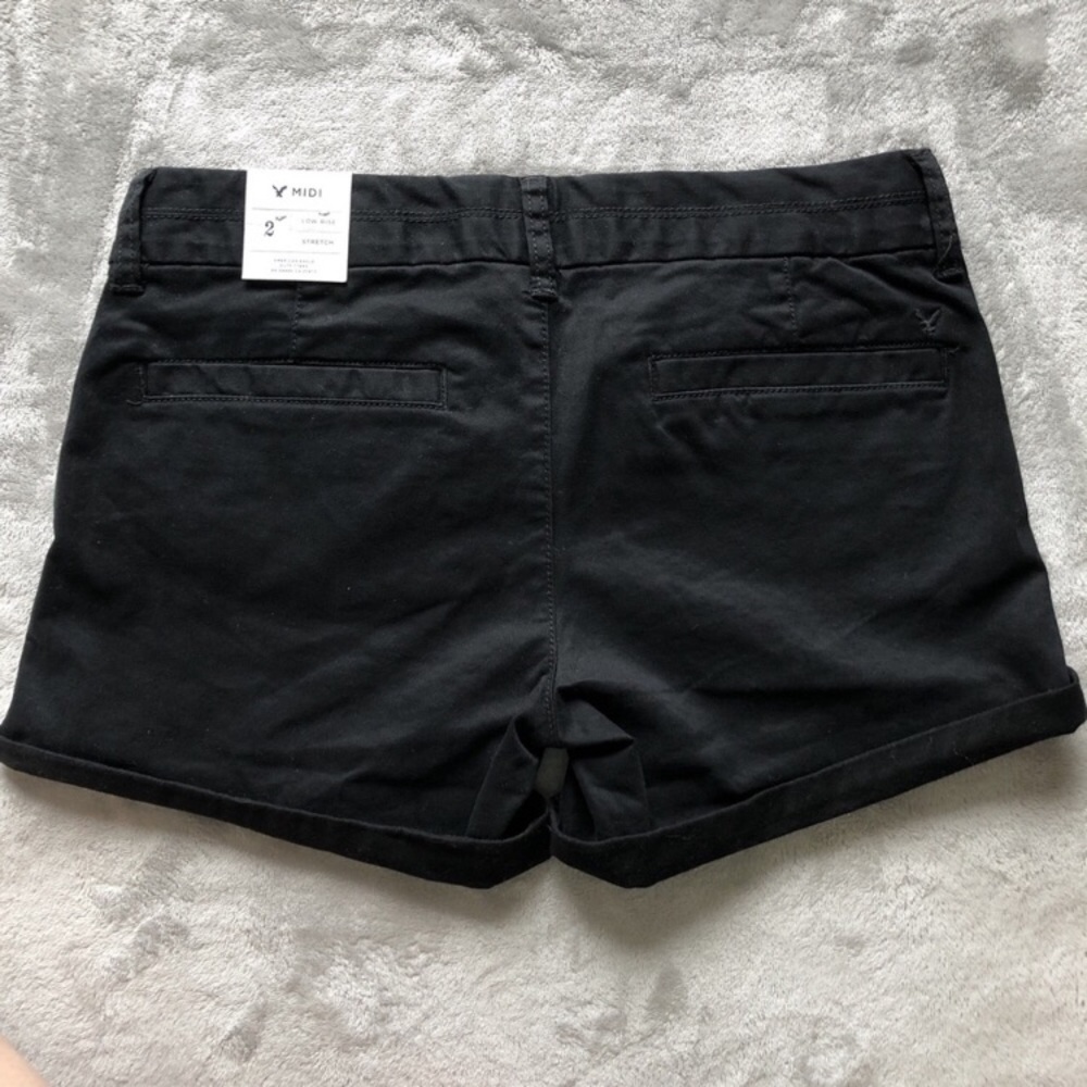 Shorts - Picture 3 of 3